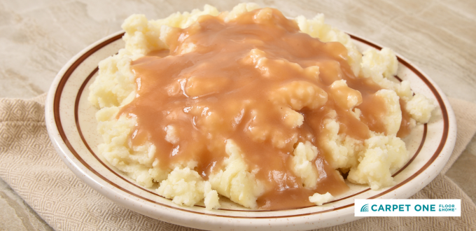 mashed potatoes with gravy